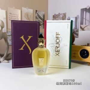 💹80✍️专柜版本
55070#纳克索斯岛100ml
希爵夫XJ1861系列-
Xerjoff XJ 1861 Naxos, 2015
品牌:希爵夫
属性:中性香
香调:美食柑橘调
前调:薰衣草香柠檬柠檬
中调:蜂蜜肉桂开司米酮茉莉
后调:烟草零陵香豆香草