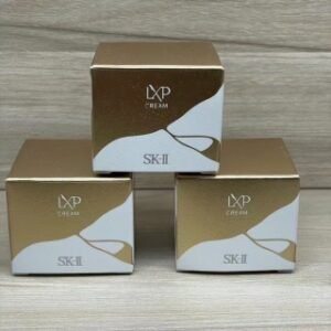 💹30✍️明通版本
SK2全新匠心面霜小样明通版8g！
独家产品，专柜小样对版对味，膏体光滑透亮不变形，配带中文标签，批号4190211800✔️