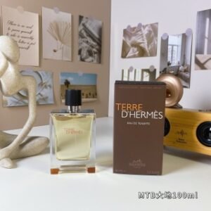 💹65✍️明通版本
爱马仕大地100ml
