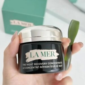 💹200✍️明通版本
海蓝之谜修护膏明通版50ml!独家私模,明通版本,进口纸盒,原色瓶子,对版铝盖,对版中格,双色含注,膏体过检✔️