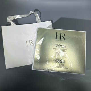 💹130✍️普通版本
新版HR赫莲娜王炸四件套 配手提袋 中文标
件6套 认准批号:7WY91B
内含:新肌水400ml+黑绷带100ml+绿宝瓶精华100ml+绿宝瓶精华100ml