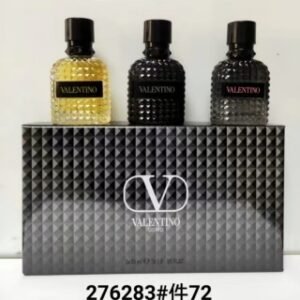 💹55✍️普通版本，
华伦天奴香水中样30ml三件套黑盒新版！内含：30ml*3带喷头。