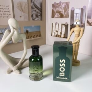 💹50✍️专柜版本
Boss/雨果2025新品绿色激越自信柑橘男士香水 100mlBold Citrus
前调：柠檬、香柠檬
中调：榄香、波旁天竺葵
基调：广藿香、香根草
