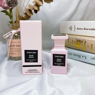 💹45✍️专柜版本
TF带刺玫瑰 香水50ml -100ml