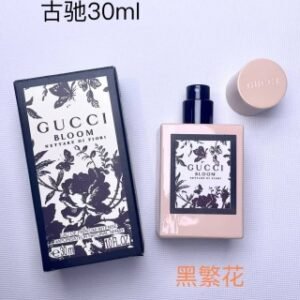 💹40✍️专柜版本
古驰繁花香水30ml,5味:黑繁花,花悦女士淡香/粉繁花磨砂瓶,粉繁花,绿繁花,红繁花
