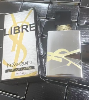 💹15✍️专柜版本,Q版
圣罗兰 铂金之境Q版7.5ml