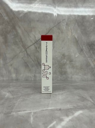💹35✍️明通版本
对色对味,原版含注工艺✔️Mac反光镜唇釉5ml!色号:220-221-222-223-224-225-226-227-228-229。