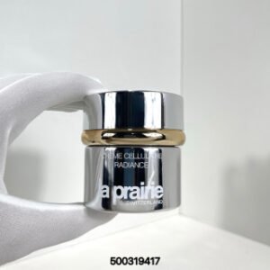 💹50✍️专柜版本
莱珀妮/莱伯妮黄金面霜50ml！莱珀妮黄金亮彩乳霜50毫升装。这是莱珀妮4个品类里仅次于铂金系列的高端黄金系列，全系列主打抗衰和焕白。