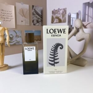 💹55✍️专柜版本
罗意威黑色圆舞曲香精版100ml