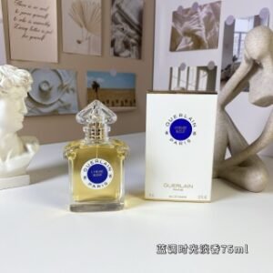 💹50✍️专柜版本
娇兰蓝调时光淡香水75ml
Guerlain L'Heure Bleue Eau de Toilette, 1912
品牌：娇兰
调香师：Jacques Guer.
属性：女香
香调：花香东方调
前调：茴芹香柠檬
中调：康乃馨晚香玉橙花油玫瑰
后调：鸢尾花紫罗兰安息香脂零陵香豆香草