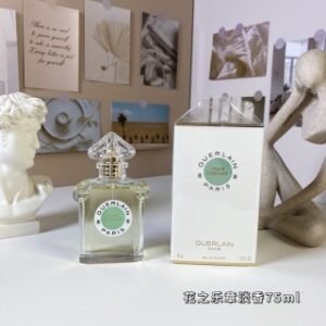 💹50✍️专柜版本
娇兰花之乐章淡香水75ml
Guerlain Chant d'Arômes Eau de Toilette, 2021
品牌：娇兰
属性：女香
香调：花香西普调
前调：柑橘忍冬
中调：依兰茉莉栀子花
后调：檀香木香草