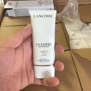 💹32✍️明通版本
最新版兰蔻小白管防晒50ml
打12支 件144支 配中文标 现货