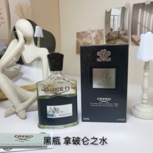 💹40✍️专柜版本
克雷德信仰拿破仑香水100ml黑瓶
🔜 一比一质量❗️creed/信仰香水克雷德AVENTUS奢华黑色拿破仑之水男士100ml
香调:果香甘苔调
前调:香柠檬 黑加仑 菠萝 苹果
中调:桦木 广藿香 玫瑰 茉莉
后调:麝香 橡木苔 香草 龙涎香