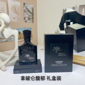 💹60✍️专柜版本
信仰 成功之水75ml礼盒装
克雷德信仰礼盒装拿破仑之水（成功）馥郁版75ml
Creed Absolu Aventus,2023
属性：男香
香调：果香西普调
前调：香柠檬柠檬黑加仑葡萄柚生姜
中调：菠萝广藿香粉红胡椒小豆蔻肉桂
后调：香根草广藿香开司米木劳丹脂
降龙涎香醚麝香橡木苔