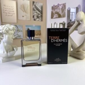 💹50✍️专柜版本
爱马仕大地馥郁100ml
Hermes Terre d'Hermès Eau de Parfum Intense, 2025
品牌：爱马仕
调香师：Christine Nagel
属性：男香
香调：木质调
前调：香柠檬胡椒
中调：咖啡甘草
后调：木质香熔岩结石