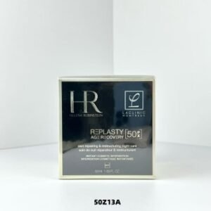 💹30✍️专柜版本
新版HR赫莲娜黑绷带面霜50ml/50PX版🔜实拍📸现货❗50Z13A编码!可配中文标!❗对版对味✔️2025最新版HR黑绷带面霜50ml贵妇面霜组的必备成员,保养力一流,除了贵没毛病❗ 🌟黑绷带:主打强力修复、极致抗老,治愈、重建皮肤屏障。同时也兼具一定的抗氧化作用!适合平时总是爱出现过敏症状或者出现长痘长闭口、屏障受损的肌肤。黑绷带面霜中含有高达30%的玻色因💢