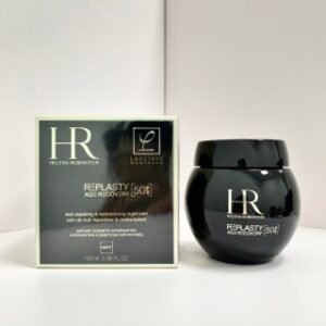 💹40✍️专柜版本/新版50px
✍全新HR赫莲娜黑绷带50PX面霜100ml🔜实拍📸现货❗️可配中文标✔️赫莲娜黑绷带50PX面霜100ml,一瓶面霜能攻克22种老化痕迹?赫莲娜用50%顶浓玻色因刷新抗老上限💫
黑科技直接拉满!专利超微绷带技术让玻色因渗透力飙升6倍✨修护抗氧唤醒三合一!熬夜后敷上它,隔天皮肤增强弹性到像做了热玛吉💆♀️绷带质地超轻盈,抹开秒渗透不黏腻,夏天用也完全没负担~