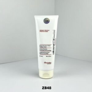💹32✍️专柜版本
💥瑞妍红地毯面膜院装250ml🔜ZB48编码！瑞妍红地毯面膜院装250ml。被美容院疯狂安利的瑞士贵妇牌。号称"红毯急救神器"的女明星同款。看到章小蕙推荐果断入手！
【💎核心成分解密】
• 瑞士阿尔卑斯雪绒花：抗氧扛把子
• 天然红宝石微粒：物理去角质超温和
• 独家细胞活化复合物：28天细胞代谢周期管理
【🌸真实使用感受】
质地：慕斯奶油感，淡粉色带微闪颗粒
气味：高级SPA香，无酒精刺激
上脸：冰凉感超适合夏季，10分钟速干
效果：洗完脸像开了柔光灯！毛孔排列超整齐