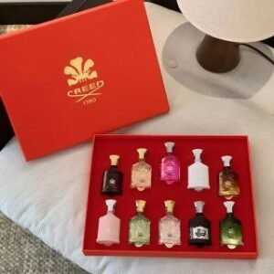 💹110✍️专柜版本
信仰CREED高定香氛星品10件套奢礼 (红盒)10*15ml 出货‼️
拿破仑之水10周末,银色山泉,檀香,25版新版花期,香根草,燃情绯红,奢华天堂玫瑰,佛罗伦萨之水,沁甜草莓,春日花香 !十味齐全,带喷头,给你不一样的香味!
信仰CREED高定香氛星品10件套奢礼 (白盒)10*15ml 出货‼️
拿破仑之水,灰色拿破仑,拿破仑之水馥郁版,林中绿杉,桂影如绸,皇家公主乌木,暗黑之恋,维尔京岛之水,维京之海-橙,维京之海-红!十味齐全,带喷头,给你不一样的香味!