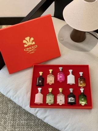 💹110✍️专柜版本
信仰CREED高定香氛星品10件套奢礼 (红盒)10*15ml 出货‼️
拿破仑之水10周末,银色山泉,檀香,25版新版花期,香根草,燃情绯红,奢华天堂玫瑰,佛罗伦萨之水,沁甜草莓,春日花香 !十味齐全,带喷头,给你不一样的香味!
信仰CREED高定香氛星品10件套奢礼 (白盒)10*15ml 出货‼️
拿破仑之水,灰色拿破仑,拿破仑之水馥郁版,林中绿杉,桂影如绸,皇家公主乌木,暗黑之恋,维尔京岛之水,维京之海-橙,维京之海-红!十味齐全,带喷头,给你不一样的香味!