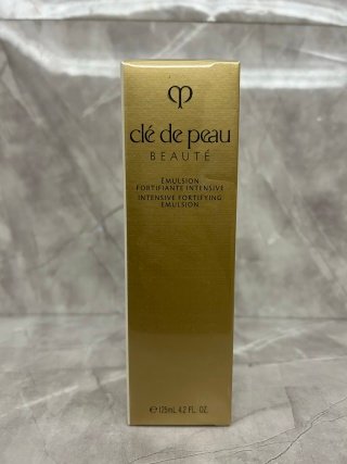 💹80✍️明通版本
Cpb夜乳125ml.对版对味.和套盒同个厂的.市场独家货源.供平台.可配中文标.需要下单备注!