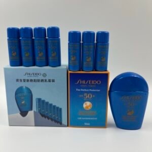 💹58✍️明通版本
新版资生堂蓝胖子防晒一拖7礼盒/1+7套装
（内含正装50ml*1 小样7ml*7）
新日期 配中文标  优势现货