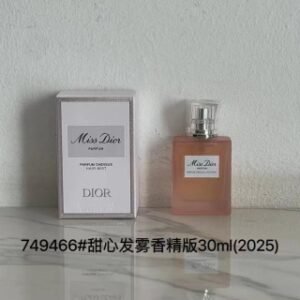 💹50✍️专柜版本
749644# 迪奥甜心头发喷雾香精版30ml
749251#  迪奥甜心发油30ml
749268# 迪奥甜心头发喷雾淡香30ml
749473# 迪奥甜心头发喷雾浓香30ml