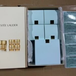 💹130✍️明通版本
雅诗兰黛智妍面霜清爽一拖四套装/智妍面霜清爽1+4礼盒。
件30套，现货供应[微笑]