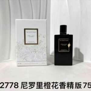 💹80✍️专柜版本
梵克雅宝尼罗里橙花香精版75ml
梵克雅宝月光广霍香精版75ml
梵克雅宝月光白雪檀香精版75ml