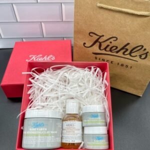 💹65✍️明通版本
科颜氏甄选四件套,内含:正装白泥清洁面膜12ml 小样白泥清洁面膜14ml*2 金盏花爽肤水40ml
细节全对版 味道对香 市面最高版本 非流通普货 正品质量直供 支持对比 配礼袋+中文标 打25 件50