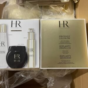 💹325✍️明通版本
赫莲娜抗衰老三剑客明通版 黑绷带面霜50ml 小露珠精华水200ml 小针管精华50ml 细节全对版 味道对香 市面最高版本 非流通普货 正品质量直供 支持对比 配中文标 打10 件20