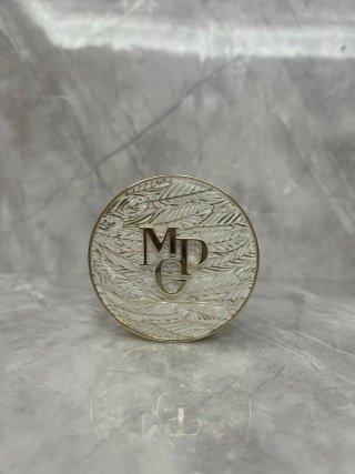 💹65✍️明通版本
新品毛戈平白羽翼鱼子酱气垫14g.现货两色.色号:801白皙肤色+802健康肤色.