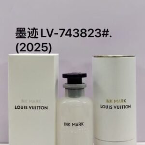 💹135✍️专柜版本
743823LV墨迹100ml
743830LV月亮传说100ml
743649LV水蜜桃联名版100ml
744837LV恋印樱桃联名版100ml
743403LV思扬限量版100ml