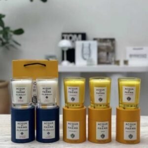 💹70✍️专柜版本
帕尔马香薰蜡烛
黄色杯子三个味道:早安、克罗尼亚之光、谢谢你。
白色杯子二个味道:阿玛菲无花果、卡普里岛香橙
