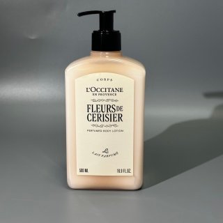 💹35✍️专柜版本
欧舒丹樱花身体乳25版500ml!批号2068435