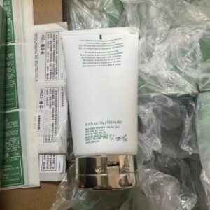 💹45✍️明通版本
新版 海蓝之谜 碧玺洗面奶125ml  
打12支 件48支 配4标 全对版质量 现货