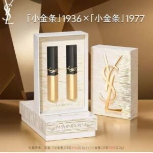 💹85✍️专柜版本
圣罗兰口红两件套25圣诞版，5款可选
圣诞奢金口红1936+革新小金条口红（色号1936-1966-1977-314 可选）
革新小金条口红两件套圣诞版A组 1936+1966
革新小金条口红两件套圣诞版B组1936+1977
革新小金条口红两件套圣诞版C组1936+314
革新小金条口红两件套圣诞版D组  1966+314