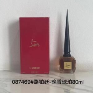 💹60✍️专柜版本
CL萝卜丁 香水80ml
087469晚香琥珀
087490辛香烟木
087476椰香乌木
087506广藿鸢尾
087483金桂皮革