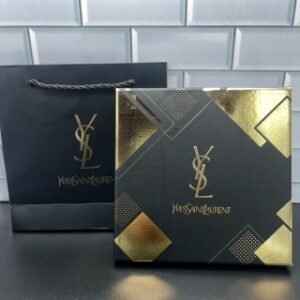 💹105✍️专柜版本
圣罗兰暗黑玫瑰彩妆三件套 黑丝缎妆前40ml 黑色皮革4色眼影盘100#4g 啵啵唇冻04#6ml 配礼袋+中文标 打12 件36