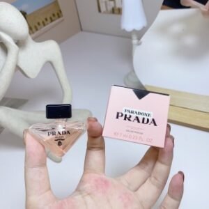 💹15✍️专柜版本
Q版 普拉达 我本莫测香水7ml