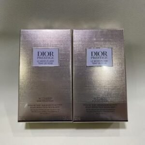 💹48✍️明通版本/新版
高质量版本，细节对版，盒子对纹路，膏体对版，认准批号：5E02✔️迪奥花秘精华/花蜜粉底液25版明通版30ml！色号：0N#，1N#。
