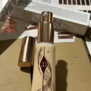 💹32✍️专柜版本
(下单备注:CT玻尿酸粉底+色号)
CT柔光精华玻尿酸粉底液30ml
9色打码BAG5HK 打12 件288
1N中调米白色
2N中调瓷粉色
2W暖调瓷粉色
3C冷调米色
3N中调米色
4W暖调浅蜜桃色
4N中调浅蜜桃色
5N中调中蜜桃色
6C冷调深蜜桃色