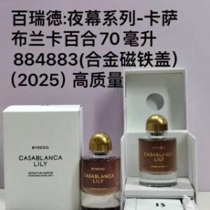 💹72✍️专柜版本
百瑞德夜幕系列卡萨布兰卡百合70ml
百瑞德夜幕系列马鞍匠70ml
百瑞德夜幕系列无序70ml
百瑞德夜幕系列暗影乌木70ml
百瑞德夜幕系列远古香草70ml