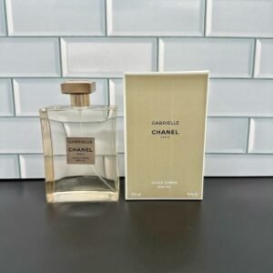 💹60✍️专柜版本
香奈儿嘉柏丽尔/嘉伯丽尔 精华油150ml 独家私模 细节全对版 味道对香 市面最高版本 非流通普货 正品质量直供 支持对比 配中文标 打12 件48