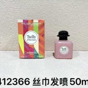 💹45✍️专柜版本
412366爱马仕丝巾头发喷雾50ml！