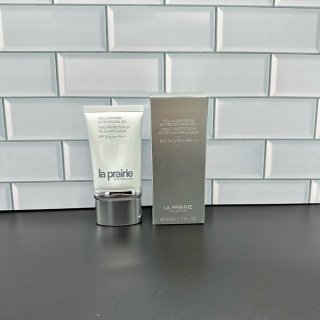 💹35✍️明通版本
打码更新至最新日期617304511✔️
莱伯妮防晒霜明通版50ml 独家私模 细节全对版 味道对香 市面最高版本 非流通普货 正品质量直供 支持对比 配中文标 打12 件72