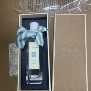 💹45✍️明通版本
新款 祖玛珑/祖马龙 夏日限定系列30ml，夏日覆盆子 香水30ml，夏日限定 鼠尾草与海盐 香水30ml。