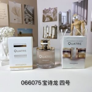 💹55✍️专柜版本
宝诗龙 四号100ml
