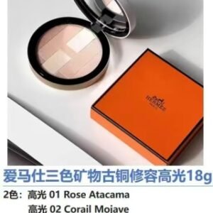 💹65✍️专柜版本
爱马仕三色矿物古铜修容高光18g
🔜 一比一质量❗️2️⃣色: 01#，02#。
爱马仕三色矿物古铜修容高光18g
高光01 Rose Atacama
高光02 Corail Mojave
打12，件144
批号5HEFG