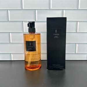 💹50✍️专柜版本
圣罗兰高定沐浴露400ml ，现货2个味道：西装 ，衬衣狂野玫瑰 。打12 件36